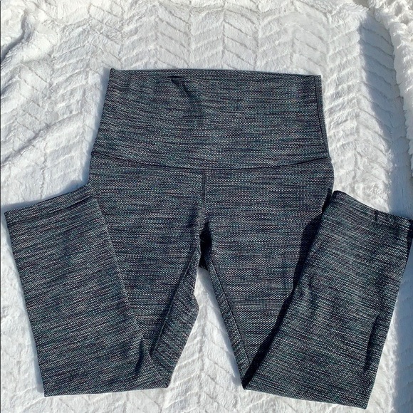 lululemon athletica Pants - LuluLemon High-Rise Crop